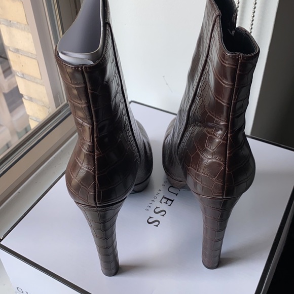 GUESS boots Brand new - Picture 5 of 6